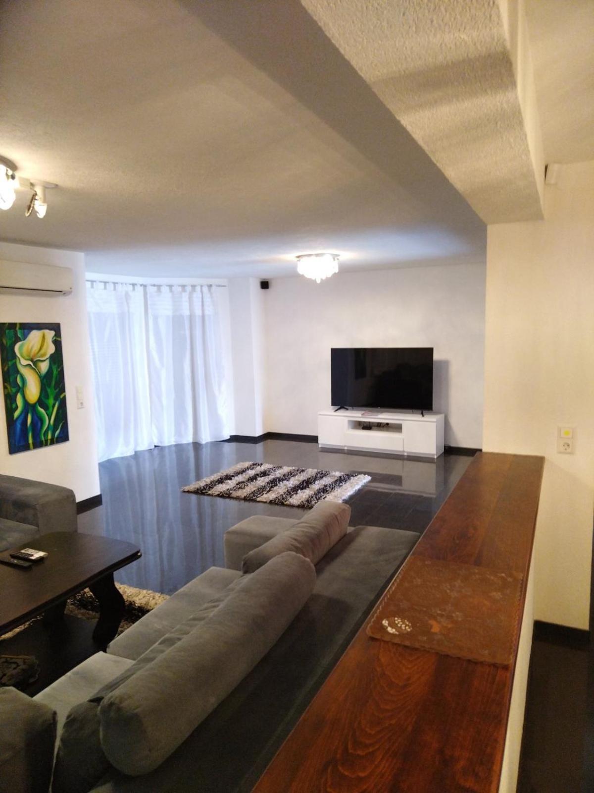Sarajevo Sunce Villa *